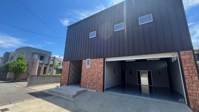 八万南小学校区　土地70坪建物60坪　フルリノベーションインナーガレージ物件